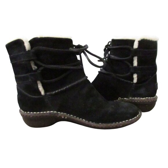 UGG Caspia Womens Size 7 Black Suede Shearling-Lined Ankle Boots Lace-Up NEW - Picture 2 of 10
